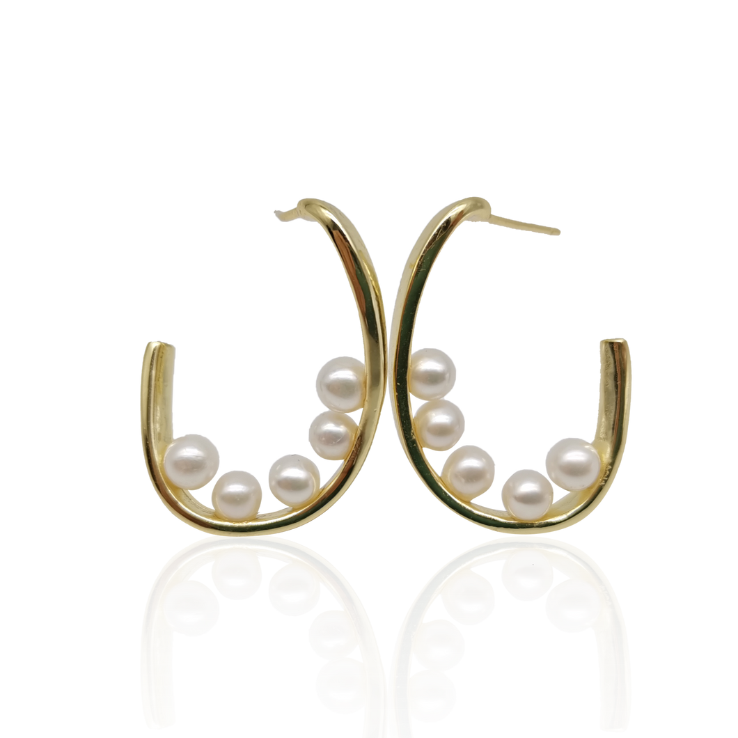 18K gold plated over 925 sterling silver stud style earrings  Polished finish with four Round white 4-5mm freshwater pearls inside each nest  Overall earring length of 25mm.