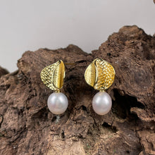 Load image into Gallery viewer, &#39;Leaf Imprint&#39; Freshwater Pearl Earrings
