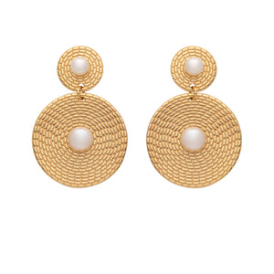 18K gold plated over 925 sterling silver stud style earrings  Rippled texture double  disc featuring white button shaped pearls in the centre of each disc, one is 7mm and the other is 5mm  Overall earring length of 40mm.