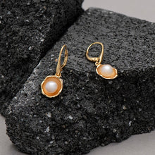 Load image into Gallery viewer, &#39;Buttercup&#39; Freshwater Pearl Earrings
