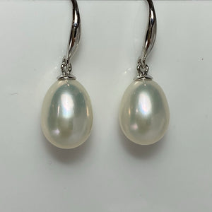 'Dana' Hook Style Freshwater Pearl Earrings
