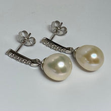 Load image into Gallery viewer, &#39;Liz&quot; Freshwater Pearl Stud style Earrings
