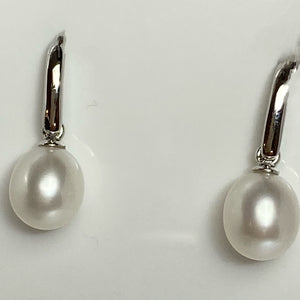 'Rita' Freshwater Pearl Earrings
