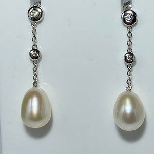 'Chiara' Freshwater Pearl Earrings