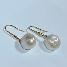 Load image into Gallery viewer, &#39;Gianna&#39; Freshwater Pearl Earrings
