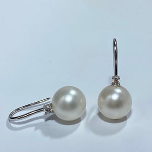 'Mary' Freshwater Pearl Earrings