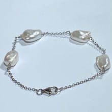 Load image into Gallery viewer, &#39;Eliana&#39; Freshwater &quot;keshi&quot; Pearl Bracelet
