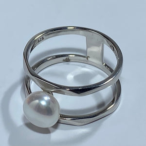 'Pippi' Freshwater Pearl Ring