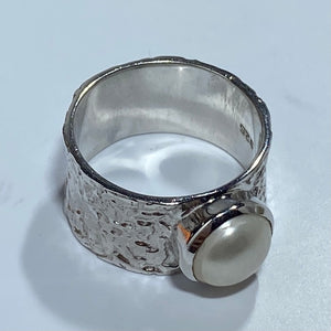 'Alecia' Freshwater Pearl Ring