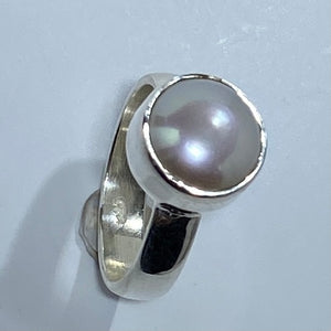 'Conch' Freshwater Pearl Ring