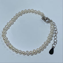 Load image into Gallery viewer, &#39;Baby&#39; Freshwater Pearl Bracelet
