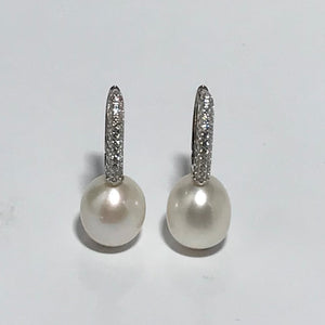 'Willow' Freshwater Pearl Earrings