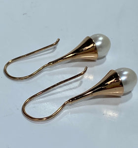 'Roxie' Freshwater Pearl Earrings
