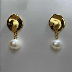"Frances" Freshwater Pearl Earrings