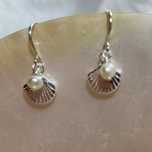 "Lani" Freshwater Pearl Earrings