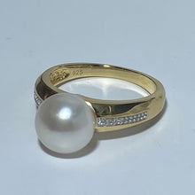 Load image into Gallery viewer, &#39;Siri&#39; Freshwater Pearl Ring
