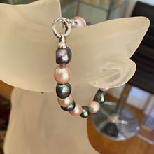 Load image into Gallery viewer, &quot;Bobbie&quot; Black and Pink Freshwater Pearl Bracelet
