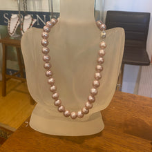 Load image into Gallery viewer, ‘Kaza’ Freshwater Pearl Strand
