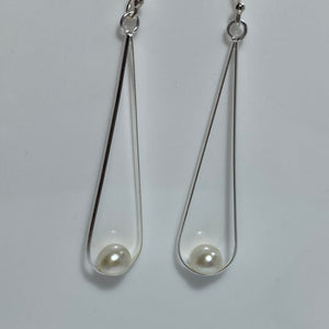 'Valerie' Hook Style Freshwater Pearl Earrings