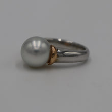 Load image into Gallery viewer, &#39;Lorelei&#39; Australian South Sea pearl ring
