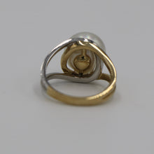 Load image into Gallery viewer, &#39;Larisa&#39; Australian South Sea pearl ring
