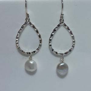 "Lottie" Freshwater Pearl Earrings