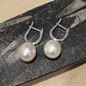 'May' Freshwater Pearl Earrings