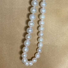 Load image into Gallery viewer, Freshwater Pearl Strand
