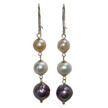 Load image into Gallery viewer, &quot;Amalfi&#39; Freshwater Pearl Earrings
