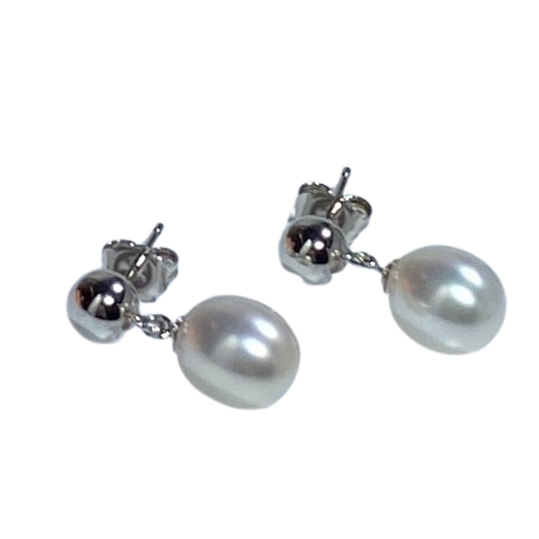 'Azalea' Freshwater Pearl Earrings