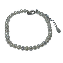 Load image into Gallery viewer, &#39;Baby&#39; Freshwater Pearl Bracelet
