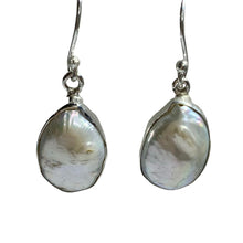 Load image into Gallery viewer, &#39;Kate&#39; Hook Style Freshwater Pearl Earring
