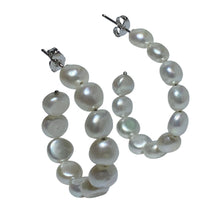 Load image into Gallery viewer, &#39;Avalyn&#39; Freshwater Pearl Earrings
