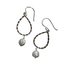 Load image into Gallery viewer, &quot;Lottie&quot; Freshwater Pearl Earrings
