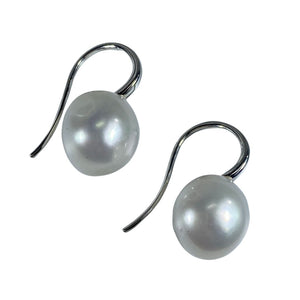 'Avani' Freshwater Pearl Earrings