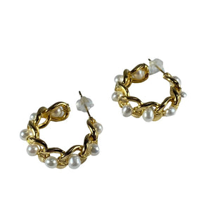 'Sadie' Freshwater Pearl Earrings