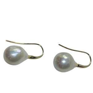 'June' Freshwater Edison Pearl Earrings
